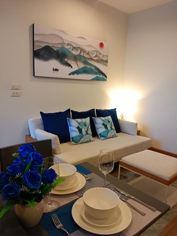 Hill Myna Condotel  Official Account