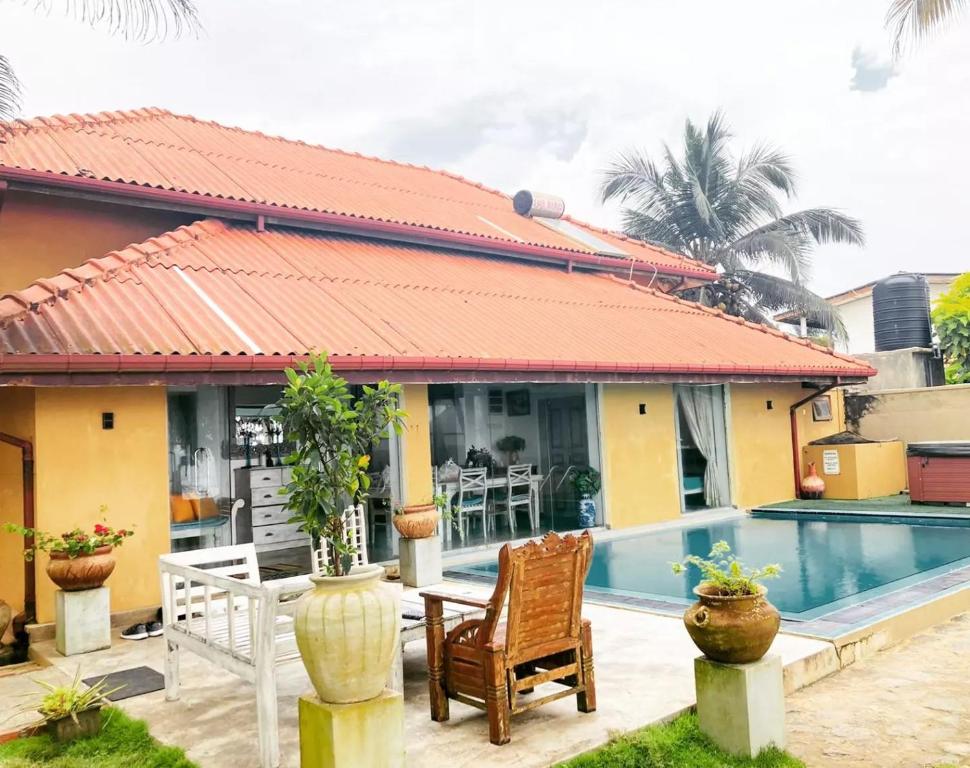 Villas with jacuzzi tubs in room in Galle, Sri Lanka price from 19