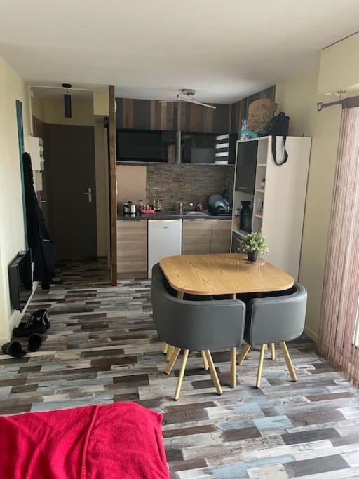 Studio en Résidence La Baie d Aron Apartment in SaintGillesCroixde