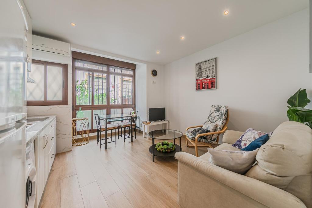 Modern & Stylish Apartment - Old Town - 2
