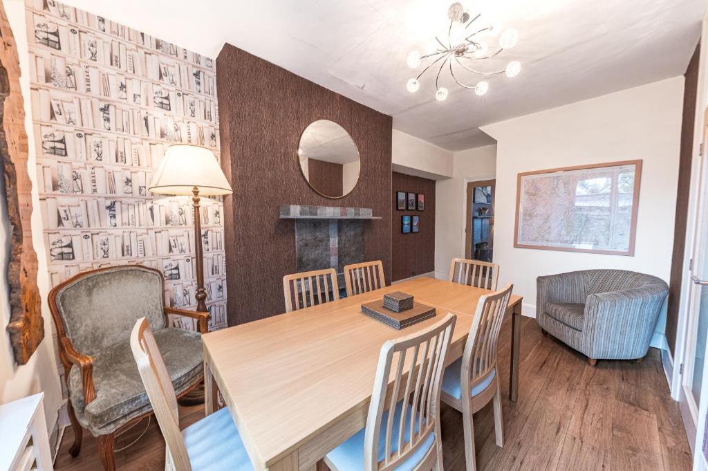 Sunny Brae, dog friendly Windermere Cottage photo 6