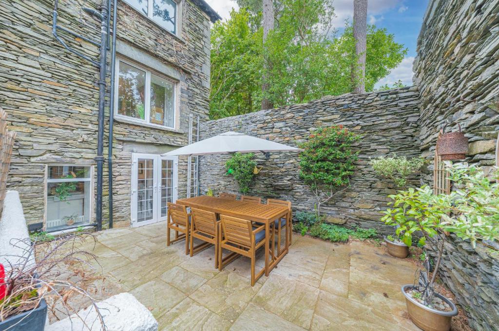 Sunny Brae, dog friendly Windermere Cottage - photo 4