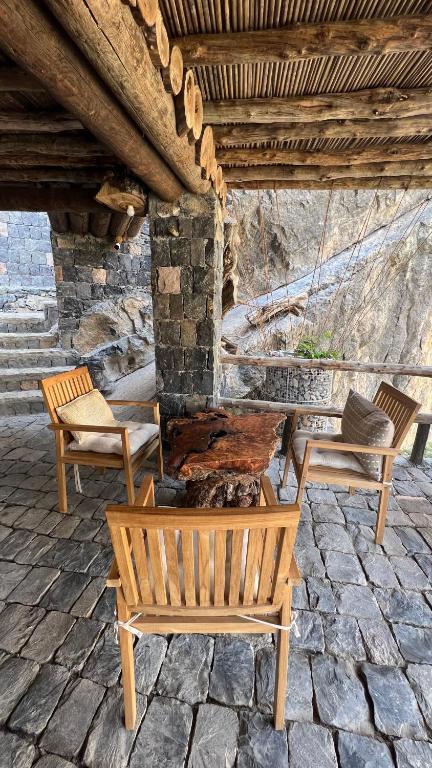 Shared lounge/TV area