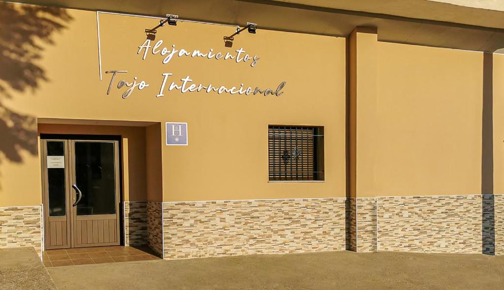 ALOJAMIENTOS TAJO INTERNACIONAL, Alcántara