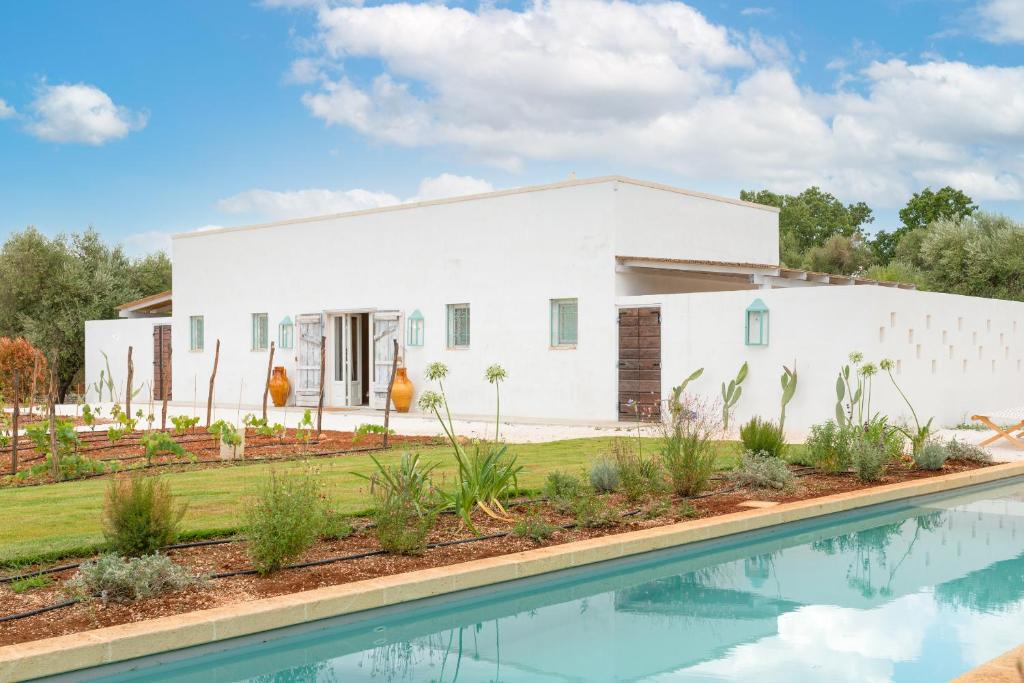 Dimora La Pupa - oasi di relax con piscina a Ostuni, Ceglie Messapica