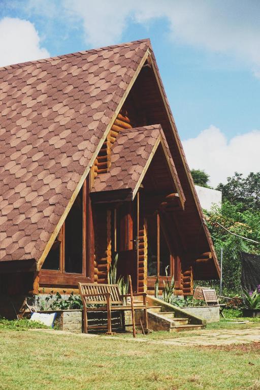 Nhà Bao La - Hồ Đak Long Thượng, Bao Loc