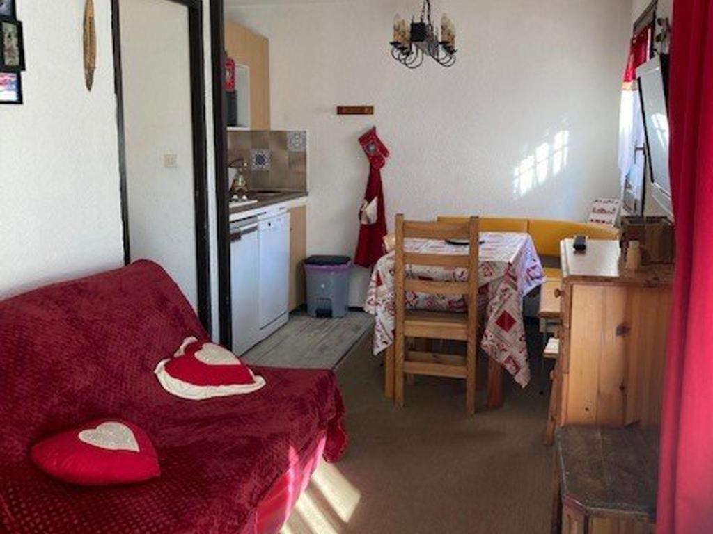 Studio 4 pers, coeur station, prox pistes, balcon, animaux OK, TV, cuisine équipée, casier à skis - 5