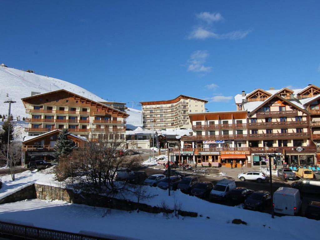 Studio cosy pour 4 pers., pied des pistes Alpe d'Huez, centre-station, TV, cuisine équipée, casier à skis - 2