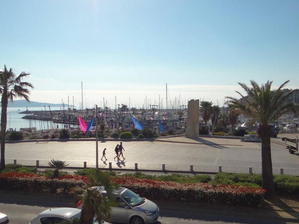 Grand T3 avec terrasse et piscine à Cavalaire-sur-Mer - FR-1-100-187 - 1