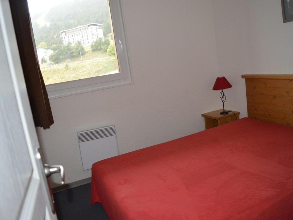 Appartement T3 au pied des pistes avec parking couvert - FR-1-593-56 - 4