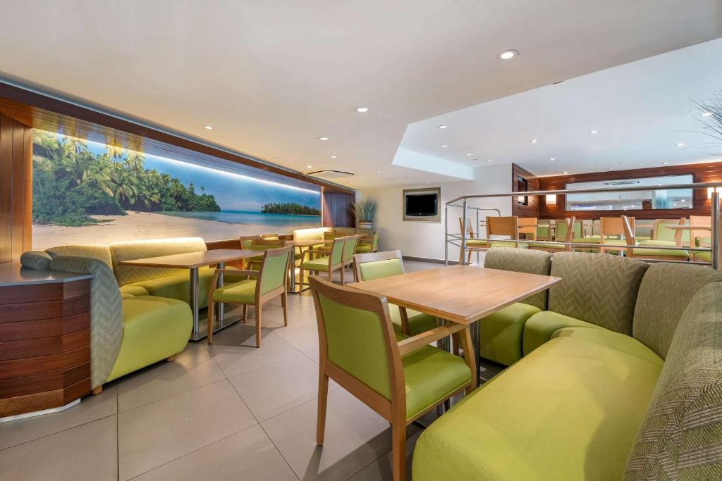 Condado Palm Inn San Juan, Tapestry Collection by Hilton