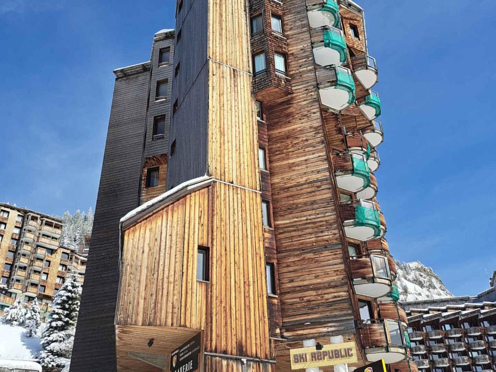 Appartement rénové pour 8 à Avoriaz, charme montagnard et moderne - 4