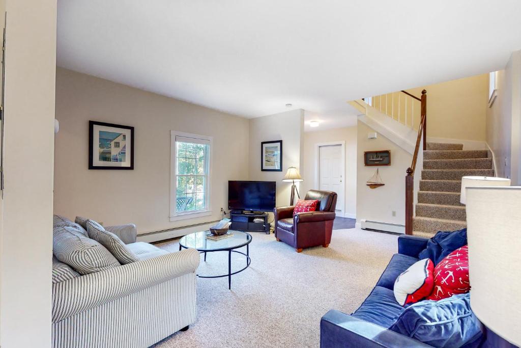 Harbor House B, Camden