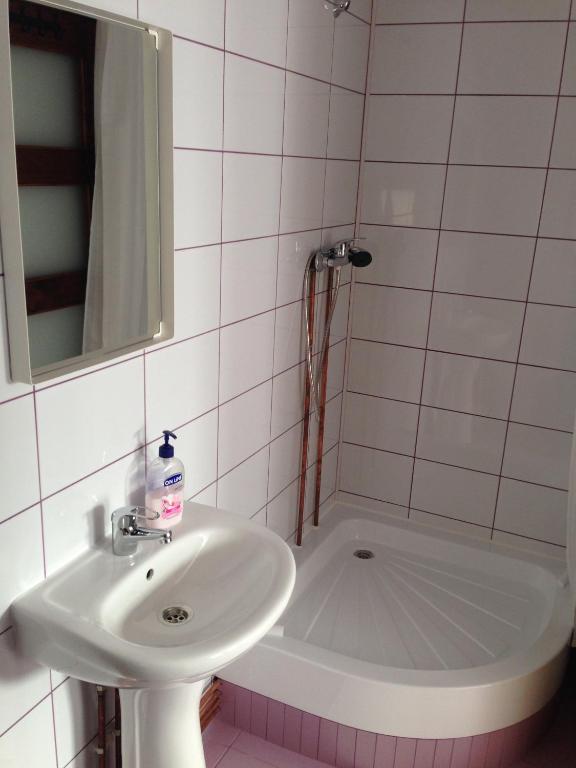 Cabana Valea Floreiului photo