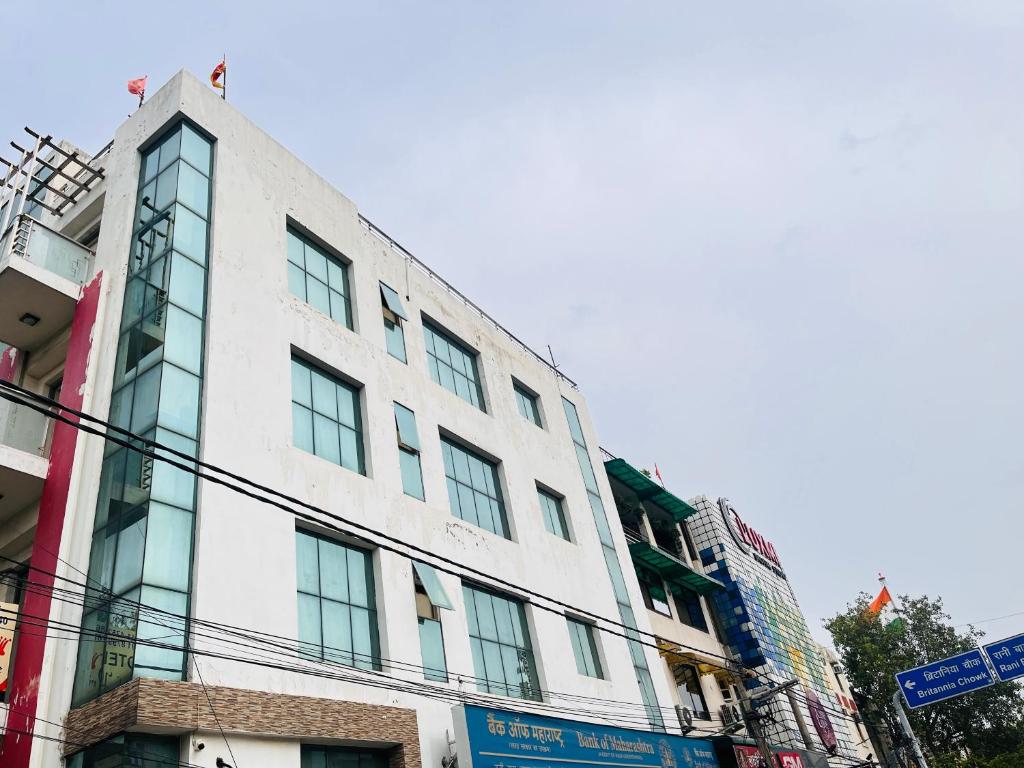 フラッグシップ キングス ステイ ニア M2K シネマズ ロヒニ (Flagship Kings Stay Near M2k Cinemas Rohini) 外観