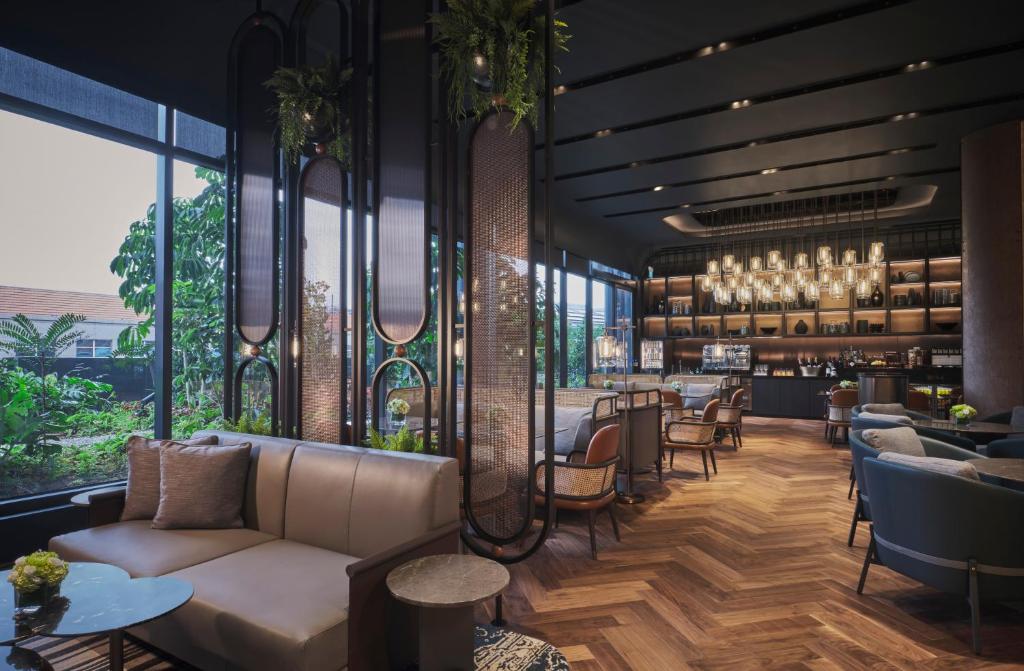 Bar/lounge, Pullman Singapore Hill Street in Singapore