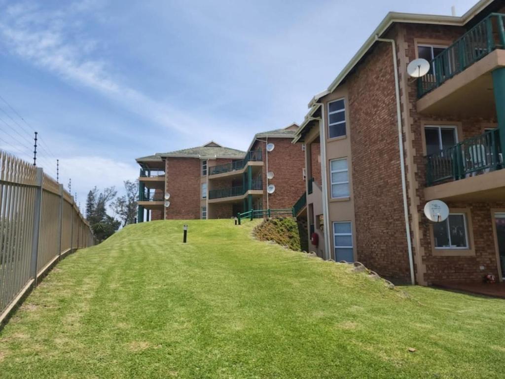 No 3 Breakerview Bay, Trafalgar