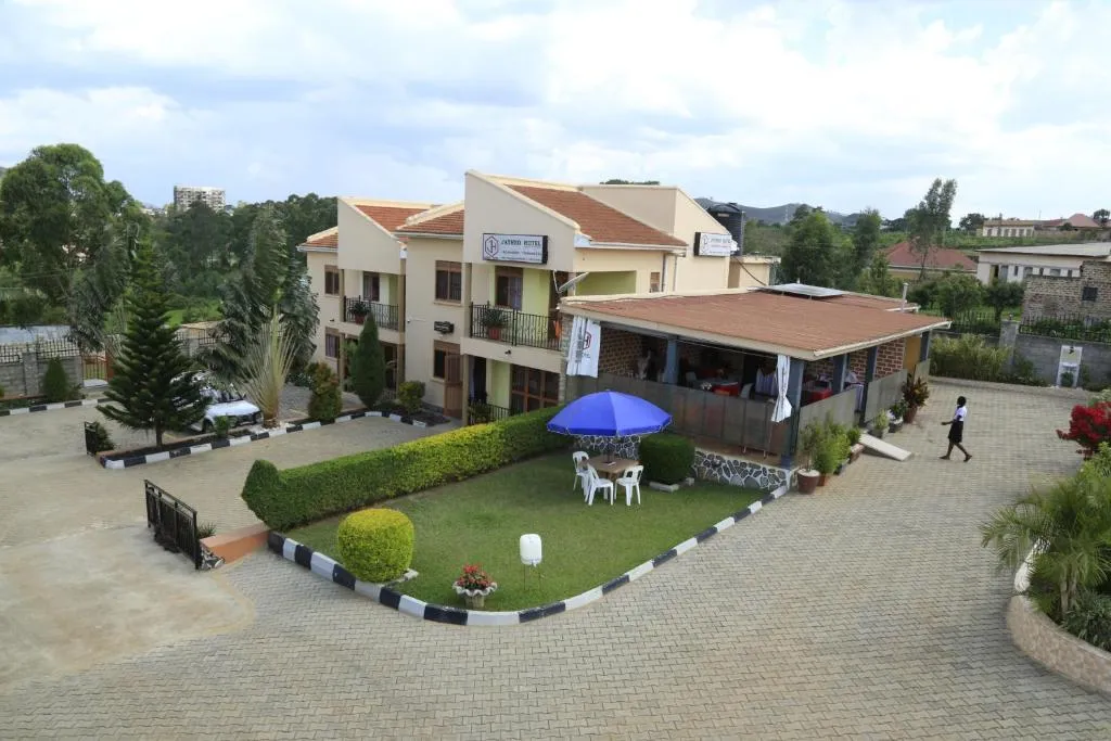 Jatheo Hotel Rwentondo, hotel in Mbarara
