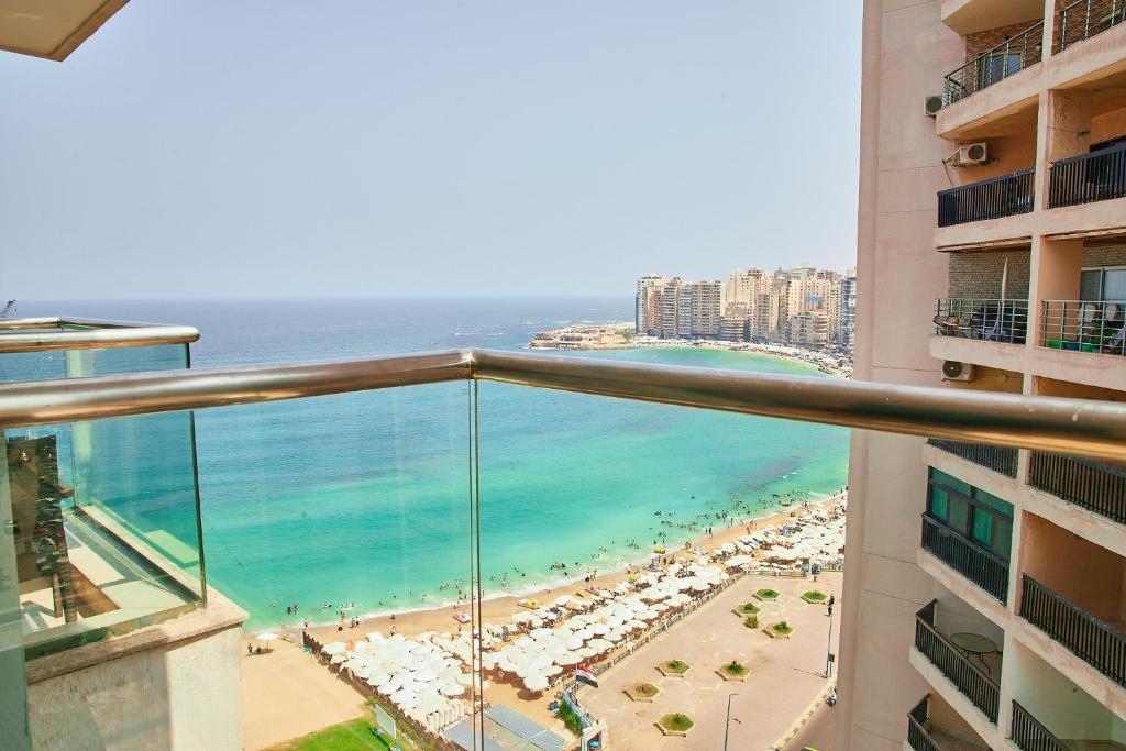 힐튼 알렉산드리아 코니쉬 (Hilton Alexandria Corniche)