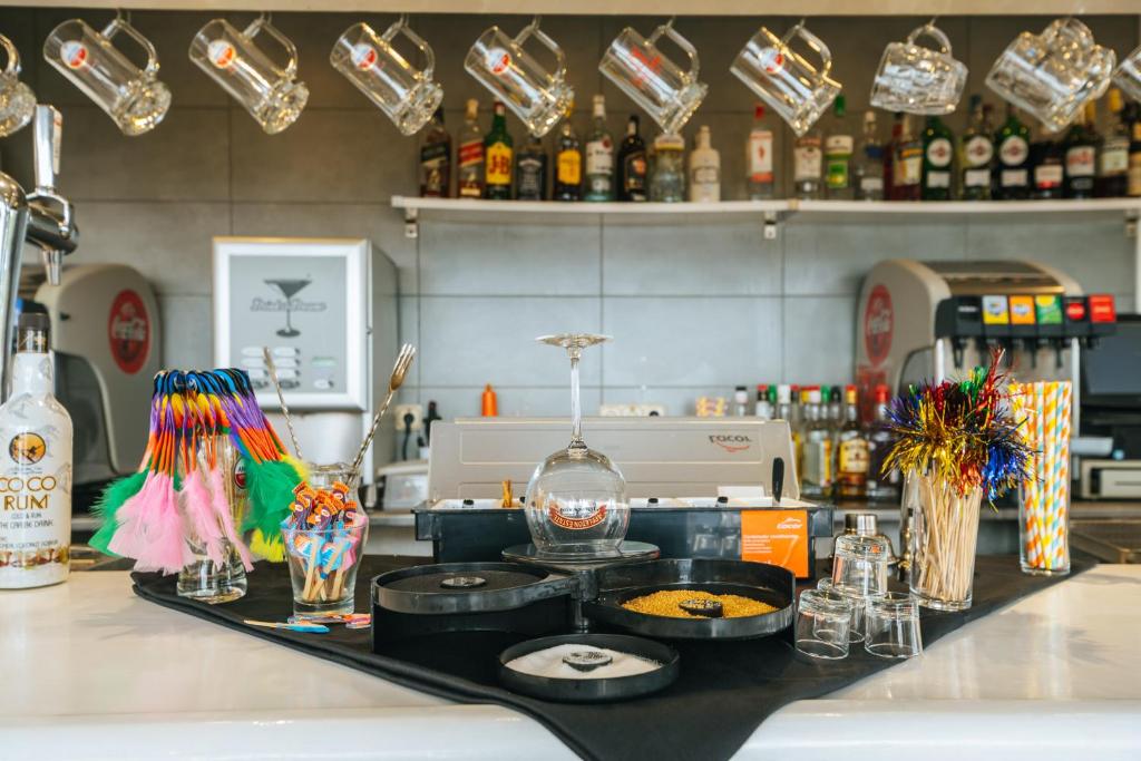 Lagos de Fañabé Beach Resort — Restaurant & bars in Costa Adeje, Canary Islands