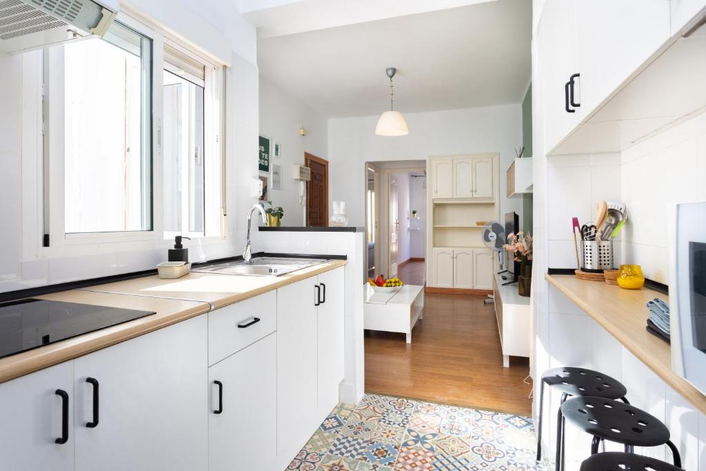 Home2Book Centric & Cozy Flat Rambla Santa Cruz - 4