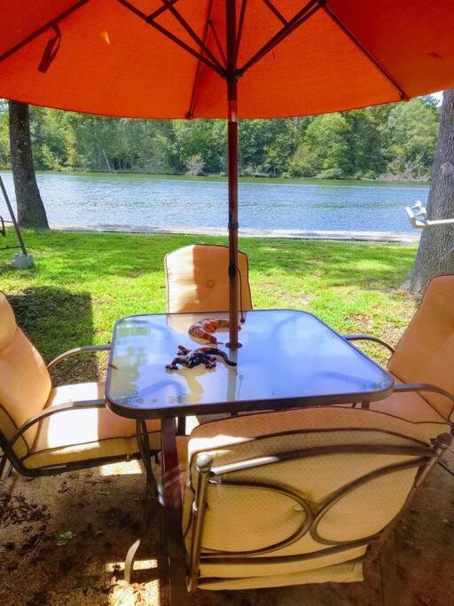 Perfect Lake Retreat