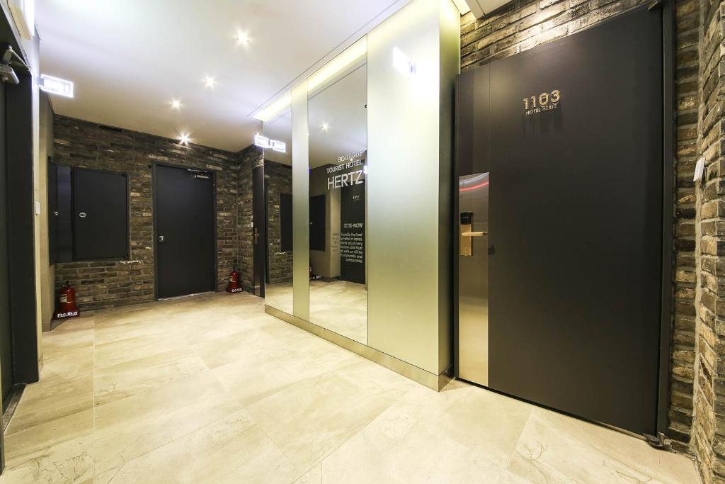 Hotel Hertz