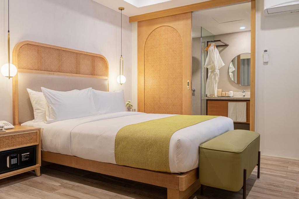 Mandarin Nest Boracay 9