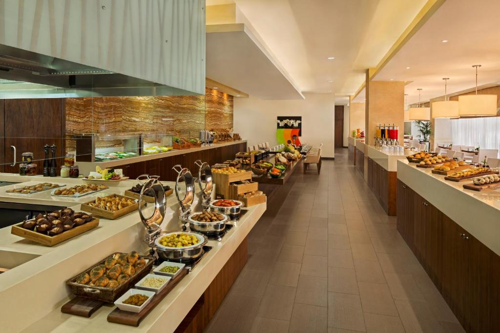 Restaurant, Sunday Signature Hotel & Residences Al Barsha in Dubai