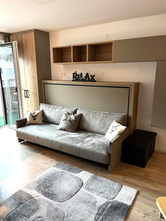 Penthouse 82 - 2