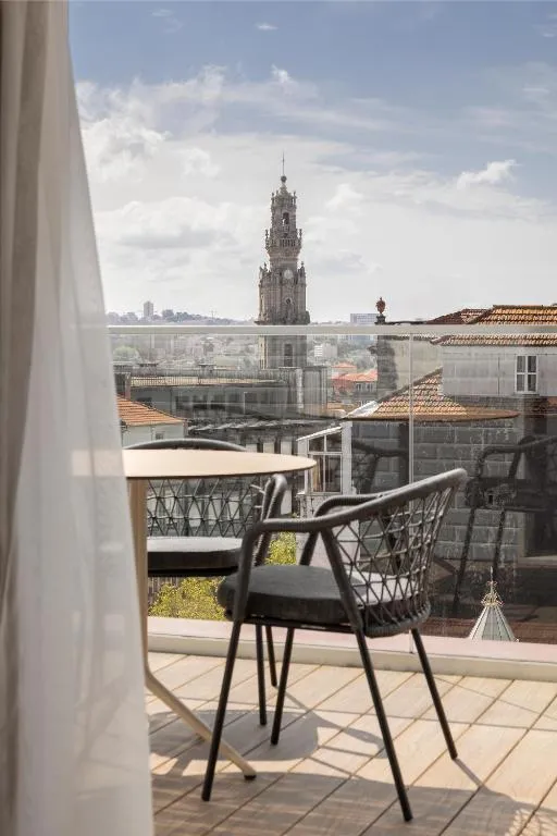Wine & Books Porto Hotel - Small Luxury Hotels Of The World, Hotel in Porto