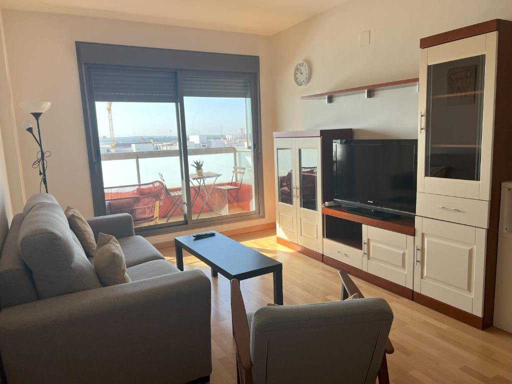 GATU PREMIUM Marismas, terraza, parking, piscina común y aire acc , " Preferente mayores de 25 años y familias " - 3