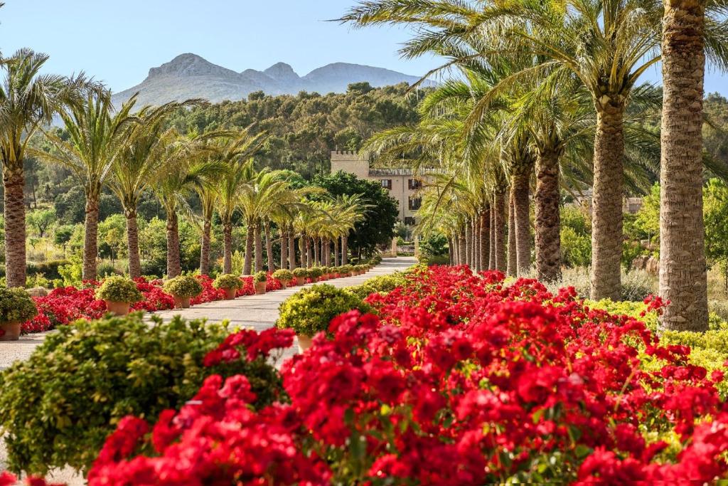 Castell Son Claret - The Leading Hotels of the World — Hotel in Majorca