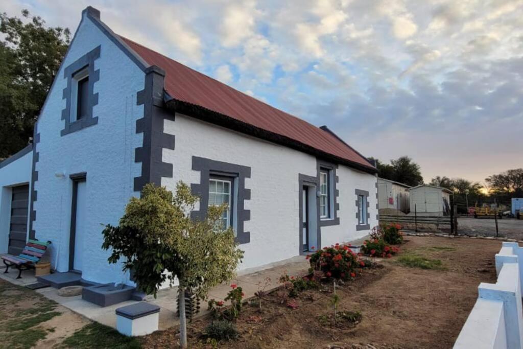 Robertson Cottage