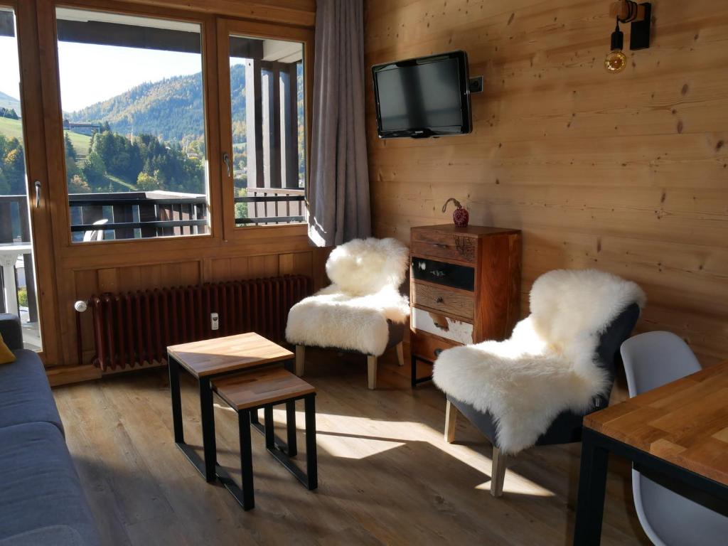 Appartement rénové 4 pers. avec balcon - Centre La Clusaz, proche piscine et commerces - FR-1-459-106 - 1