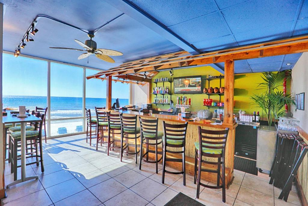 Facilities, Tidewater Beach Resort by Panhandle Getaways in Panama City (FL)