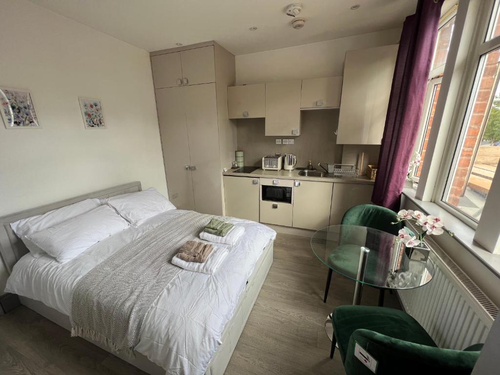 C41-Cozy studio flat in Finchley Central, Hendon