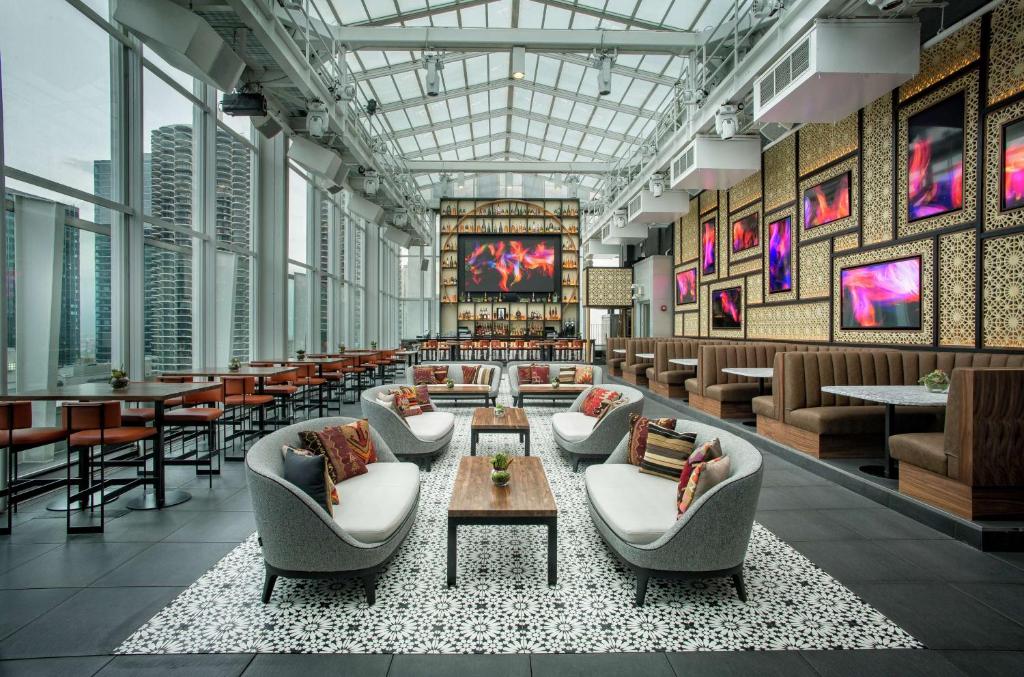 Bar/lounge