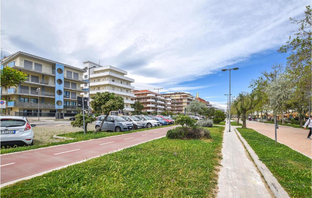 Beautiful Apartment In Pescara With Wifi - 4