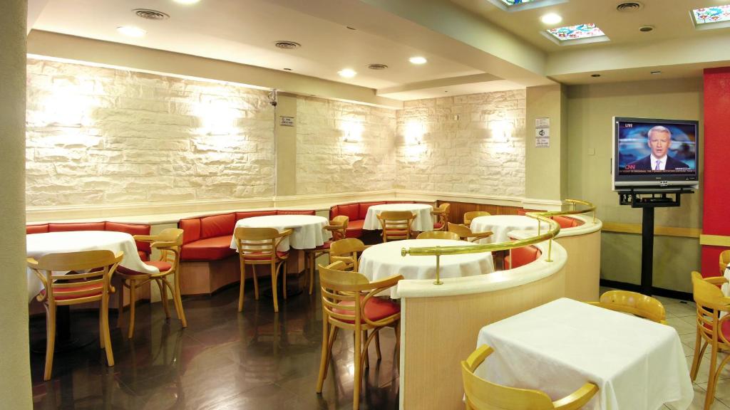 Sarmiento Palace Hotel Photo 19