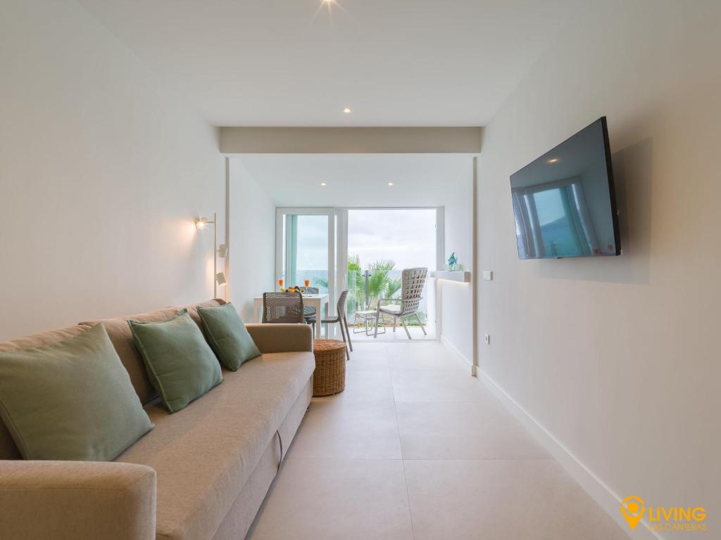 Living Las Canteras Homes- BEACHFRONT AQUAMARINA - 1