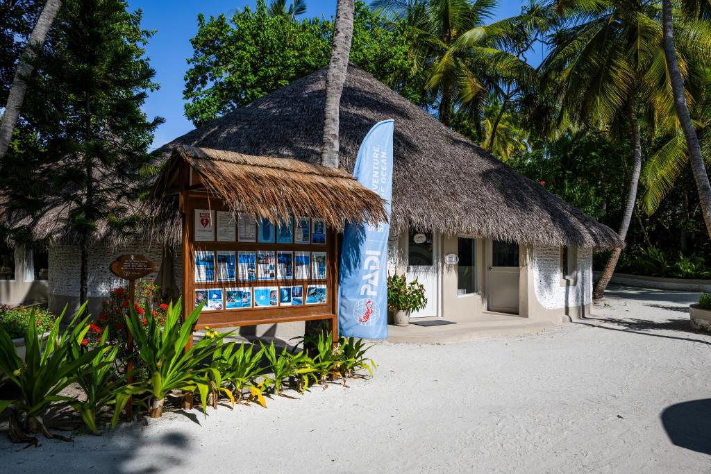 Nika Island Resort Spa 5 вид сверху