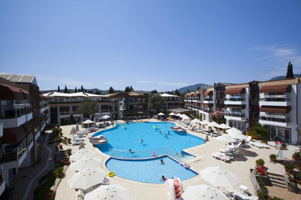 Bitez Risa Hotel photo