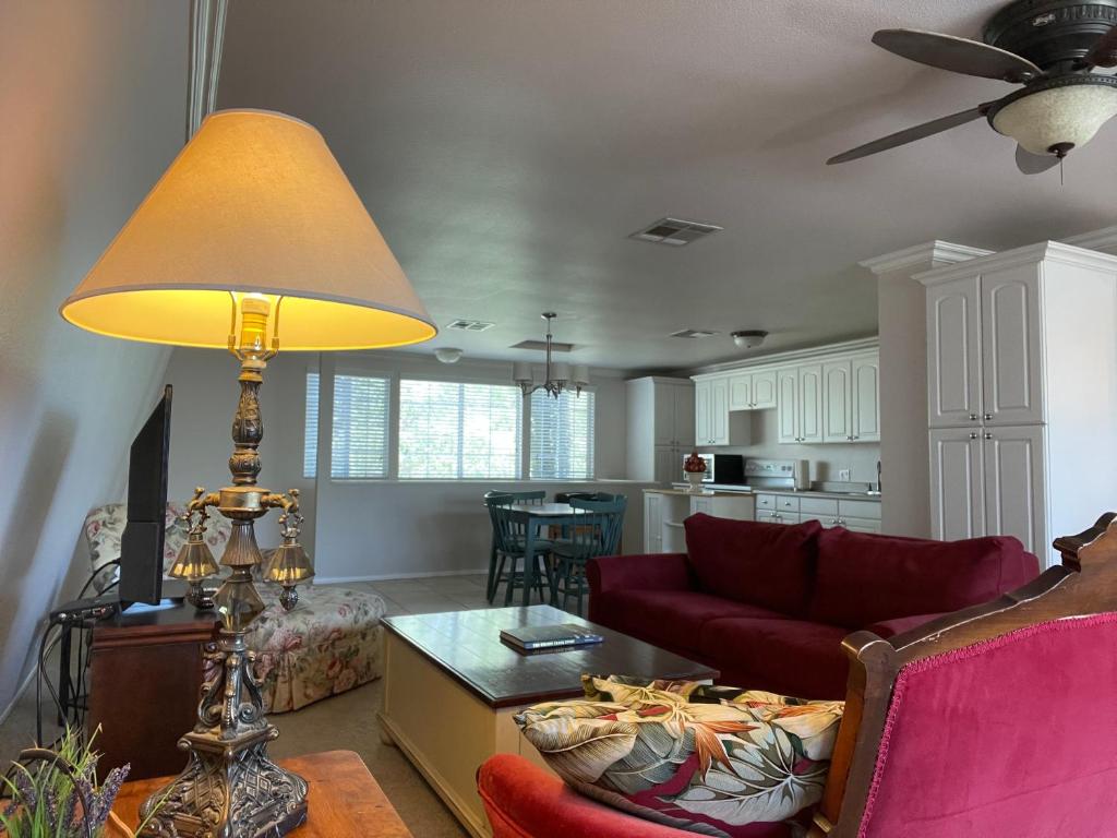 Wondrous Stays, Temecula