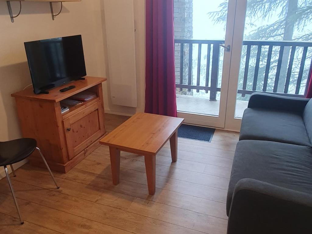 Appartement rénové 2 pièces pour 2-4 personnes, idéalement situé à Modane, accès direct aux pistes - FR-1-265-339 - 4