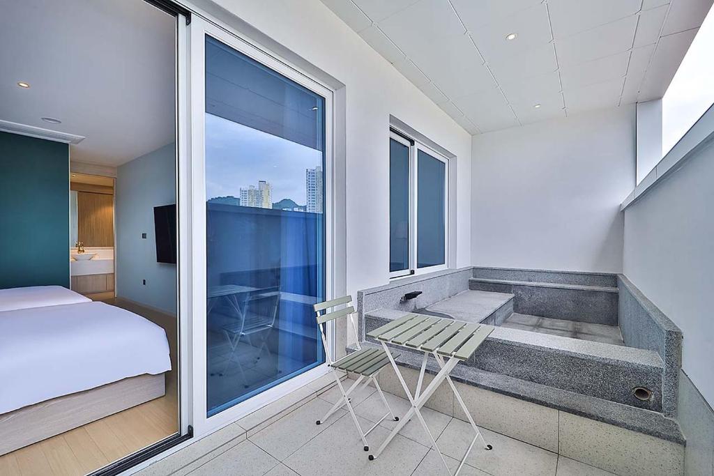 2. 브라운도트 부산..