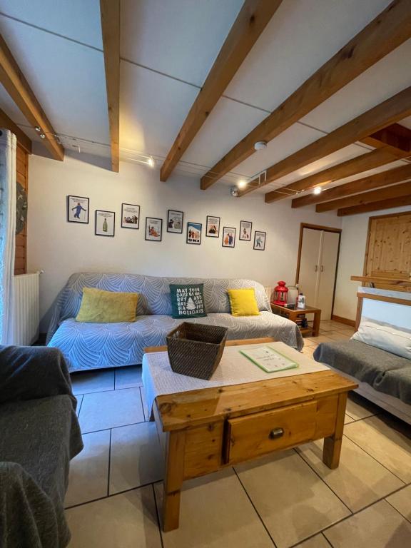 Le CHAL HEUREUX bel appartement dans vieille ferme de montagne rénovée - 2