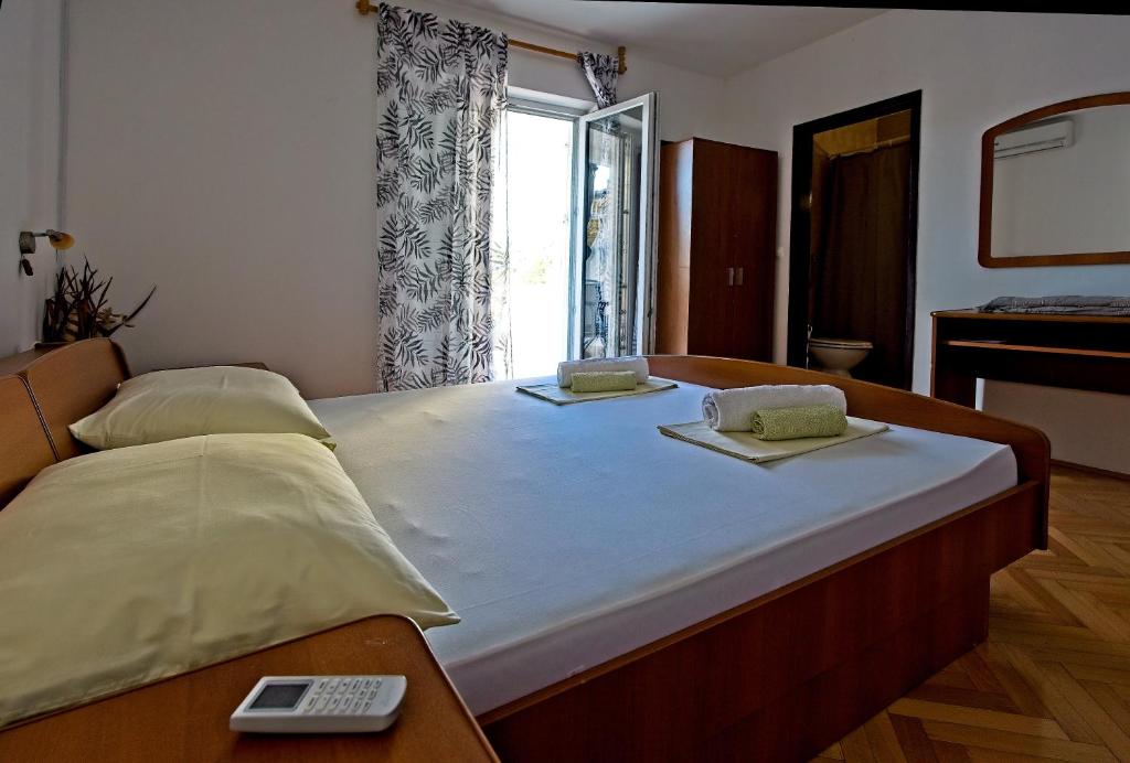 Room for 2, Trogir