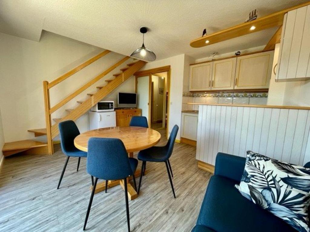 Quiberon : Charmant Duplex 2 Pièces pour 4 pers. avec Balcon et Parking - FR-1-478-40 - 4