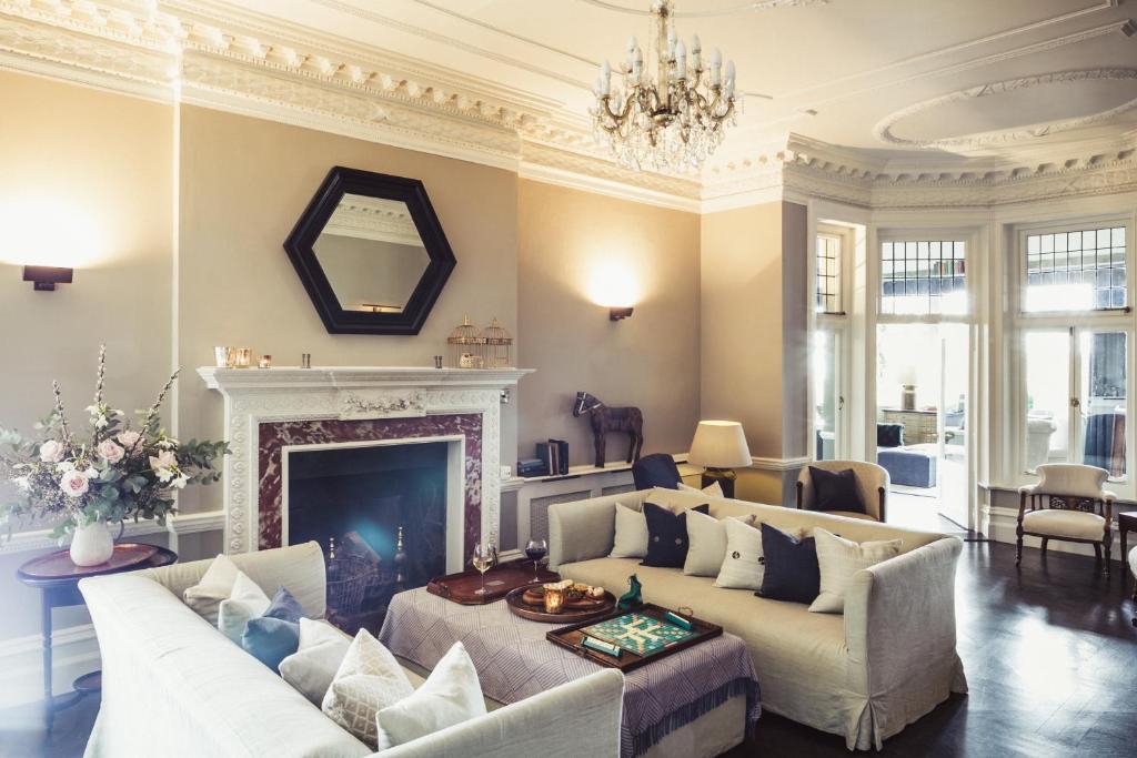 Merchants Manor Spa photo